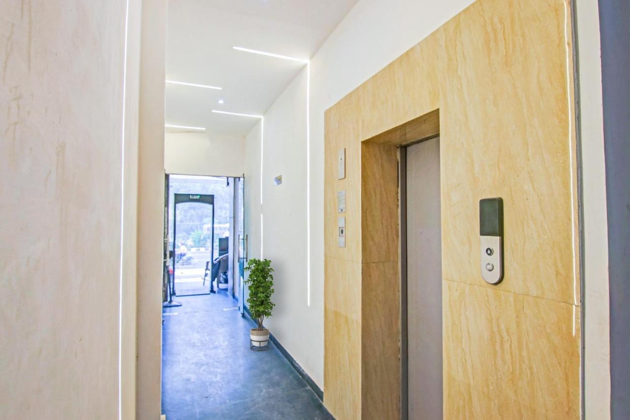 ניו דלהי Hotel 19 West מראה חיצוני תמונה